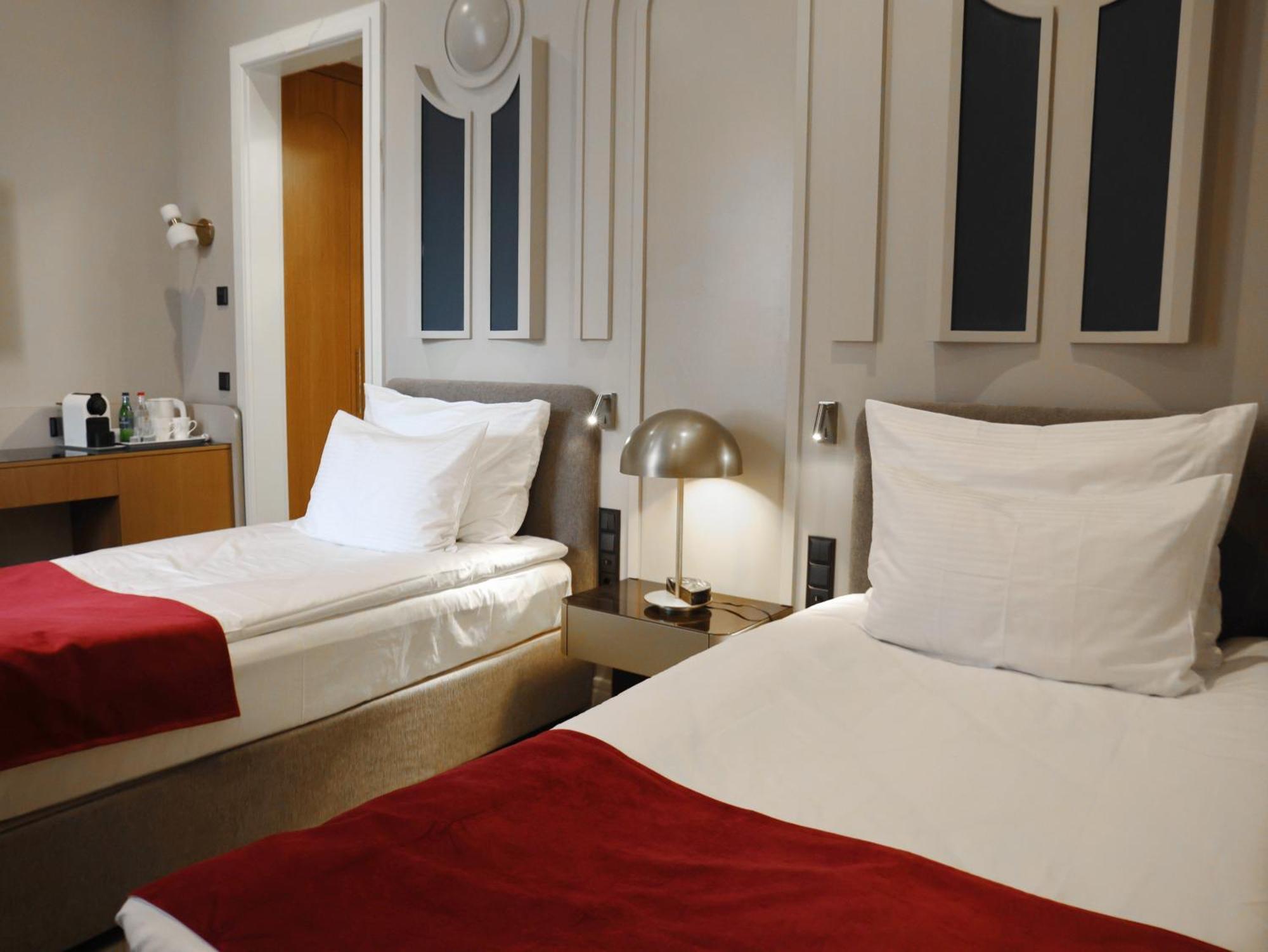 Armenia Hotel Джермук Экстерьер фото