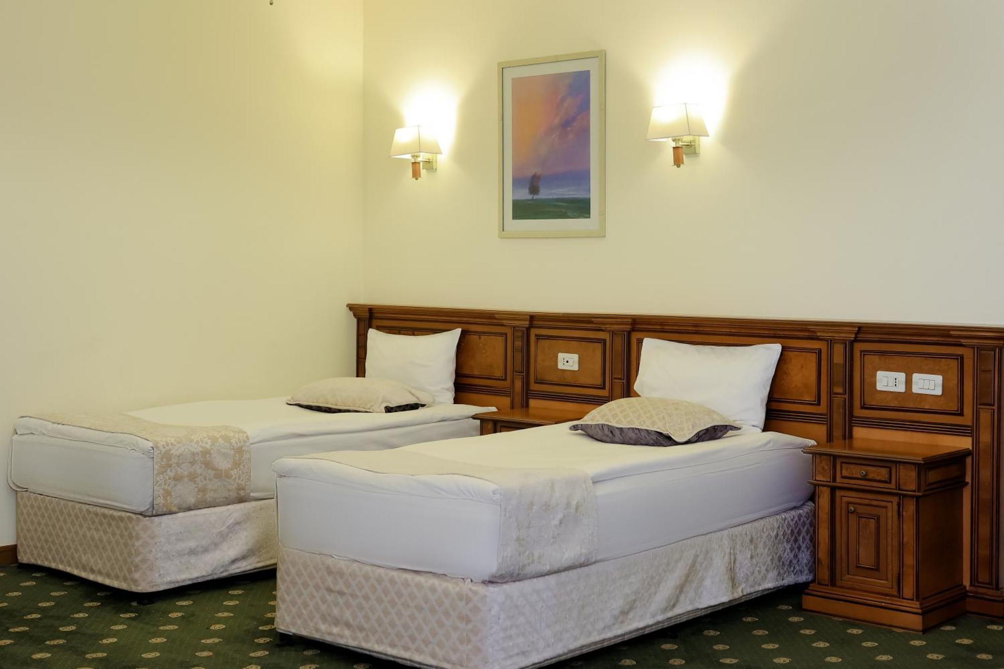 Armenia Hotel Джермук Экстерьер фото