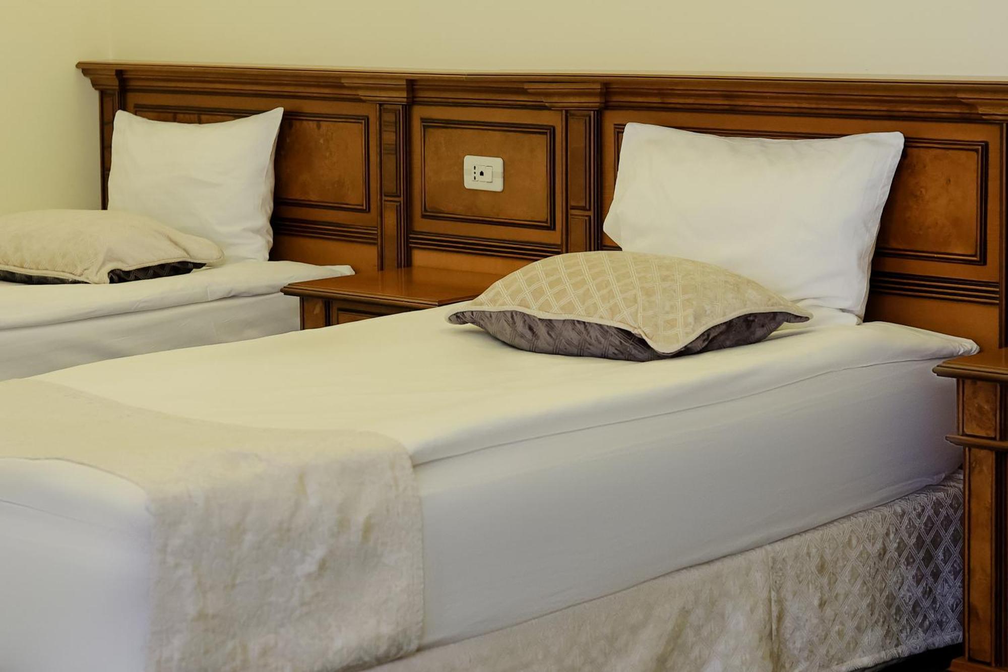 Armenia Hotel Джермук Экстерьер фото